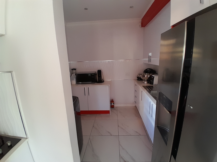 3 Bedroom Property for Sale in Safari Gardens North West